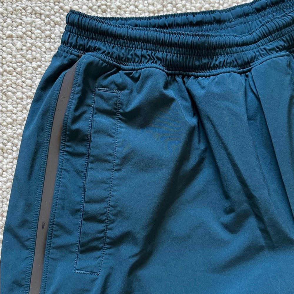 Lululemon Mens Pace Breaker 9" Shorts Large - Picture 2 of 5